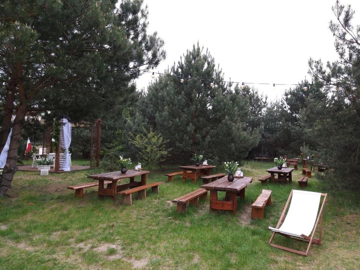 Miodowy Zakatek Caloroczne Domki I Pokoje Przy Suntago, Deepspot, Pyszne Sniadania, Grill, Ognisko Mszczonów Esterno foto